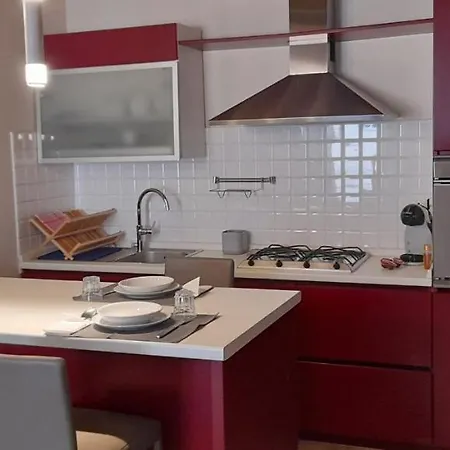 Claude Cozy Corner-apartment *