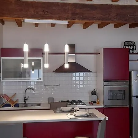 Claude Cozy Corner-apartment アパート *