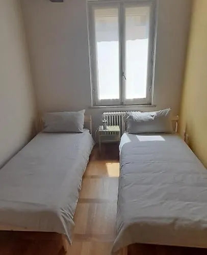 Claude Cozy Corner-apartment Apartment Parma